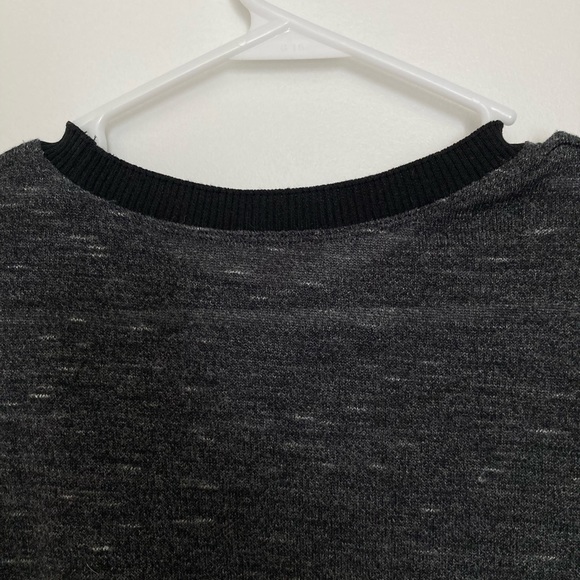 Lightweight XS Wilfred sweater in heather black - Picture 4 of 5